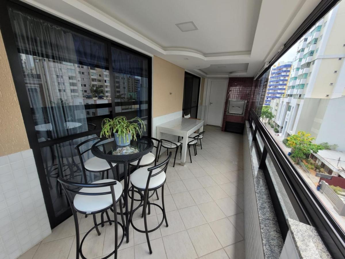 Apartamento Lindo Apartamento A 200 M Da - Quadros Residences