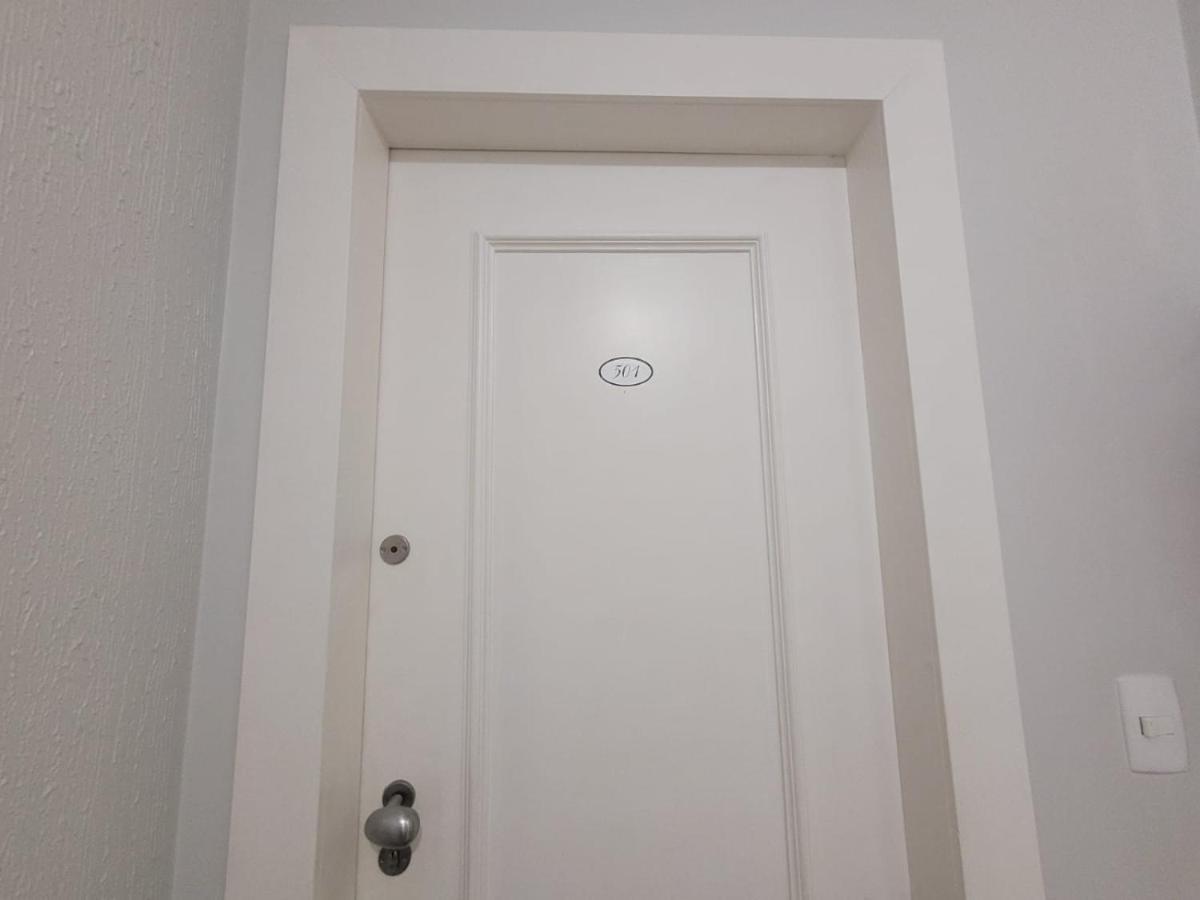 Lindo Apartamento A 200 M Da - Quadros Residences * Balneario Camboriu